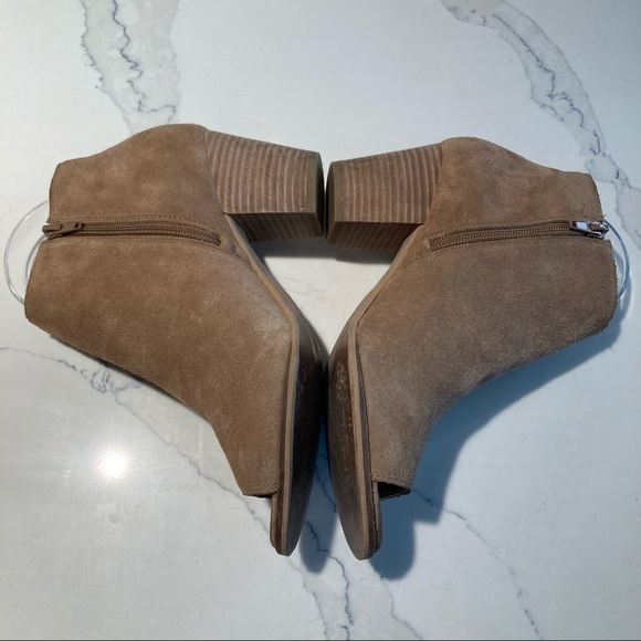 LUCKY BRAND Sz 8 Hartlee Peep Toe Side Lace Up Suede  Booties - Picture 5 of 11
